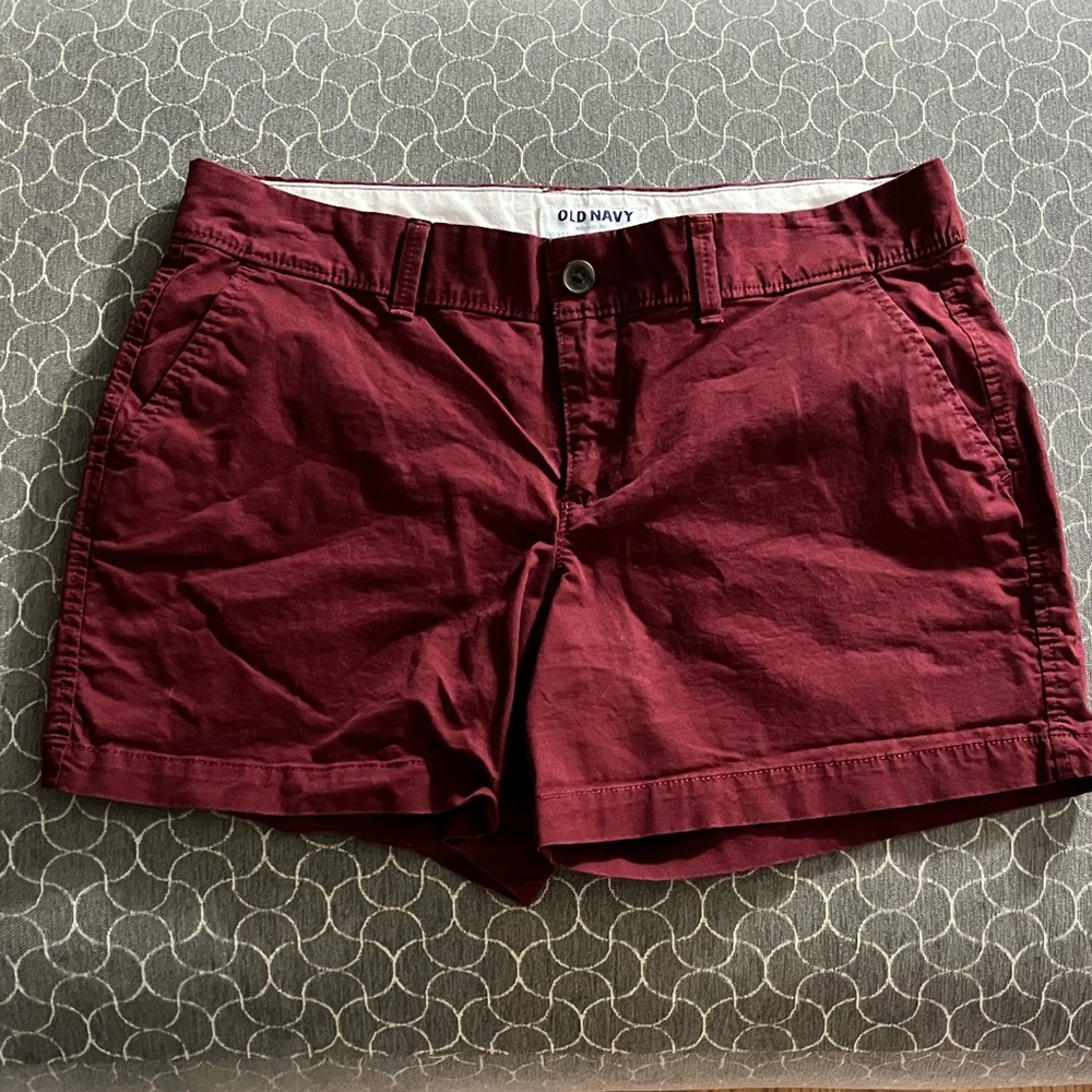Old navy Burgundy Women’s Shorts Size 6
